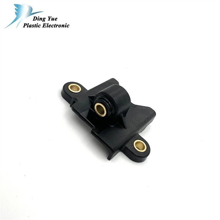 mold in threaded inserts(001)